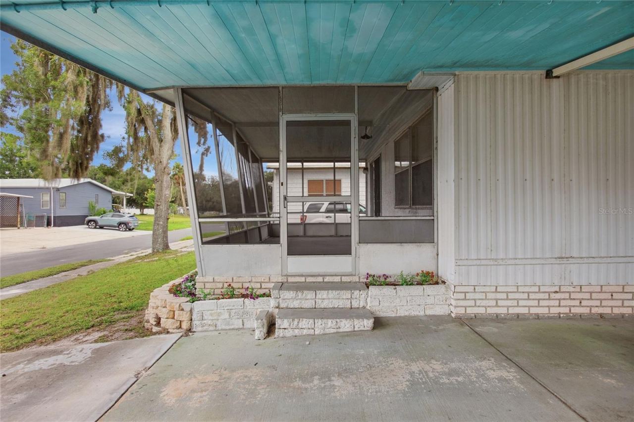 Photo 4 of 110 Maple Dr, Debary, FL 32713