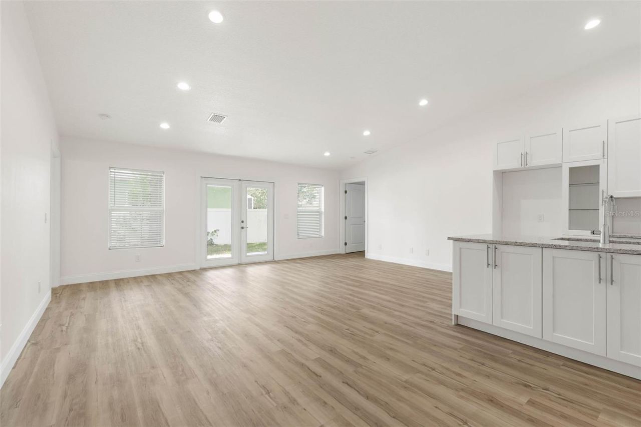 Photo 3 of 28 Woodston Ln, Palm Coast, FL 32164