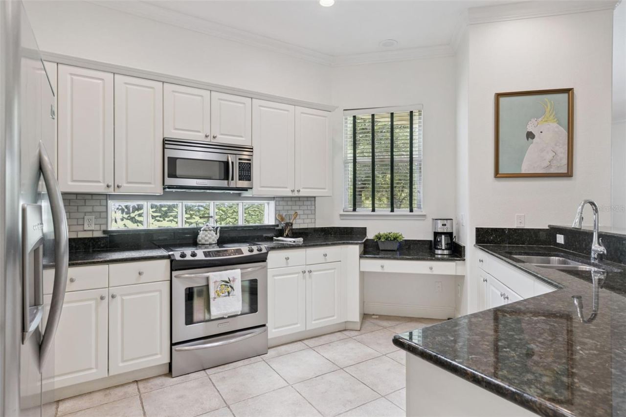 Photo 4 of 134 Lower Lake Ct, Debary, FL 32713