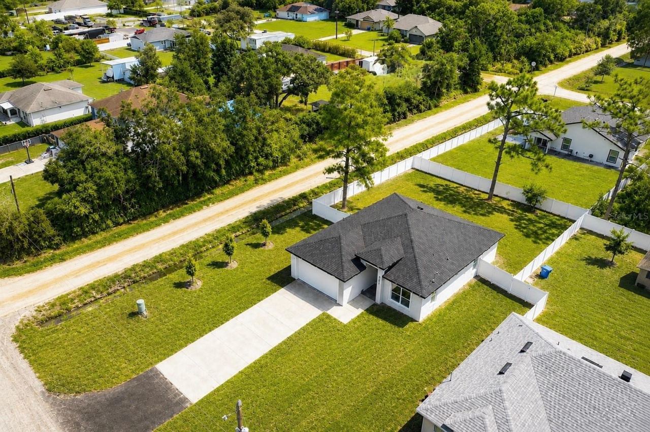 Photo 4 of 995 9th Ave, Deland, FL 32724