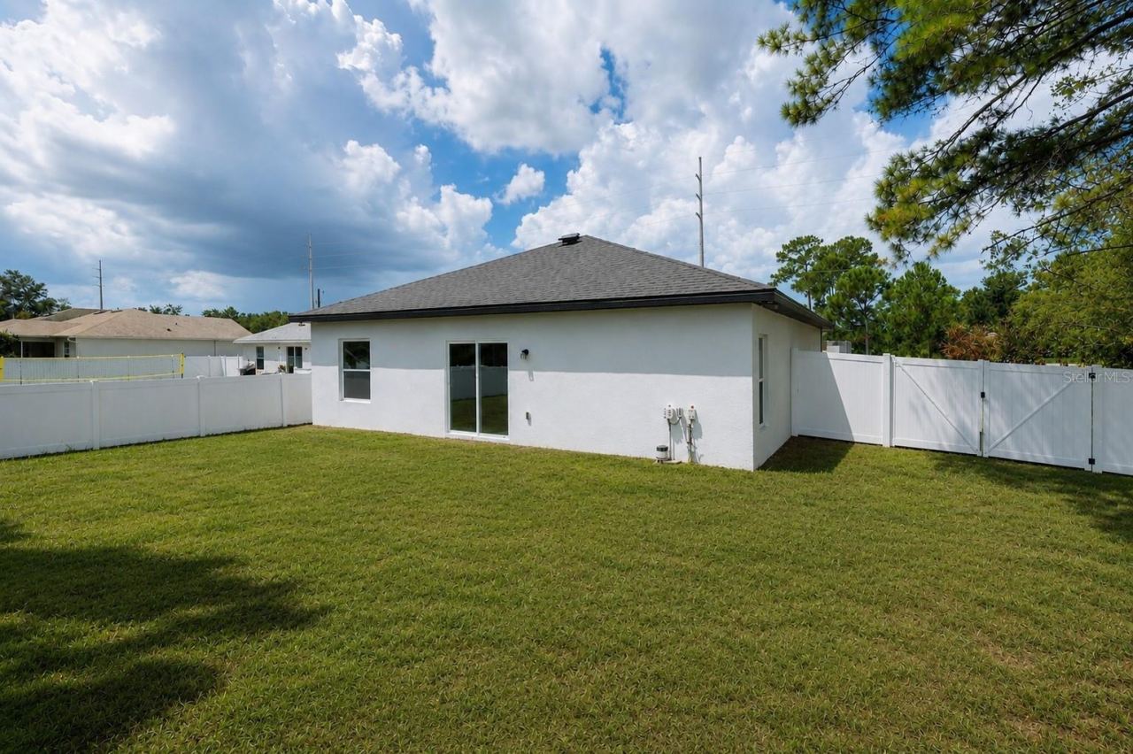 Photo 5 of 995 9th Ave, Deland, FL 32724