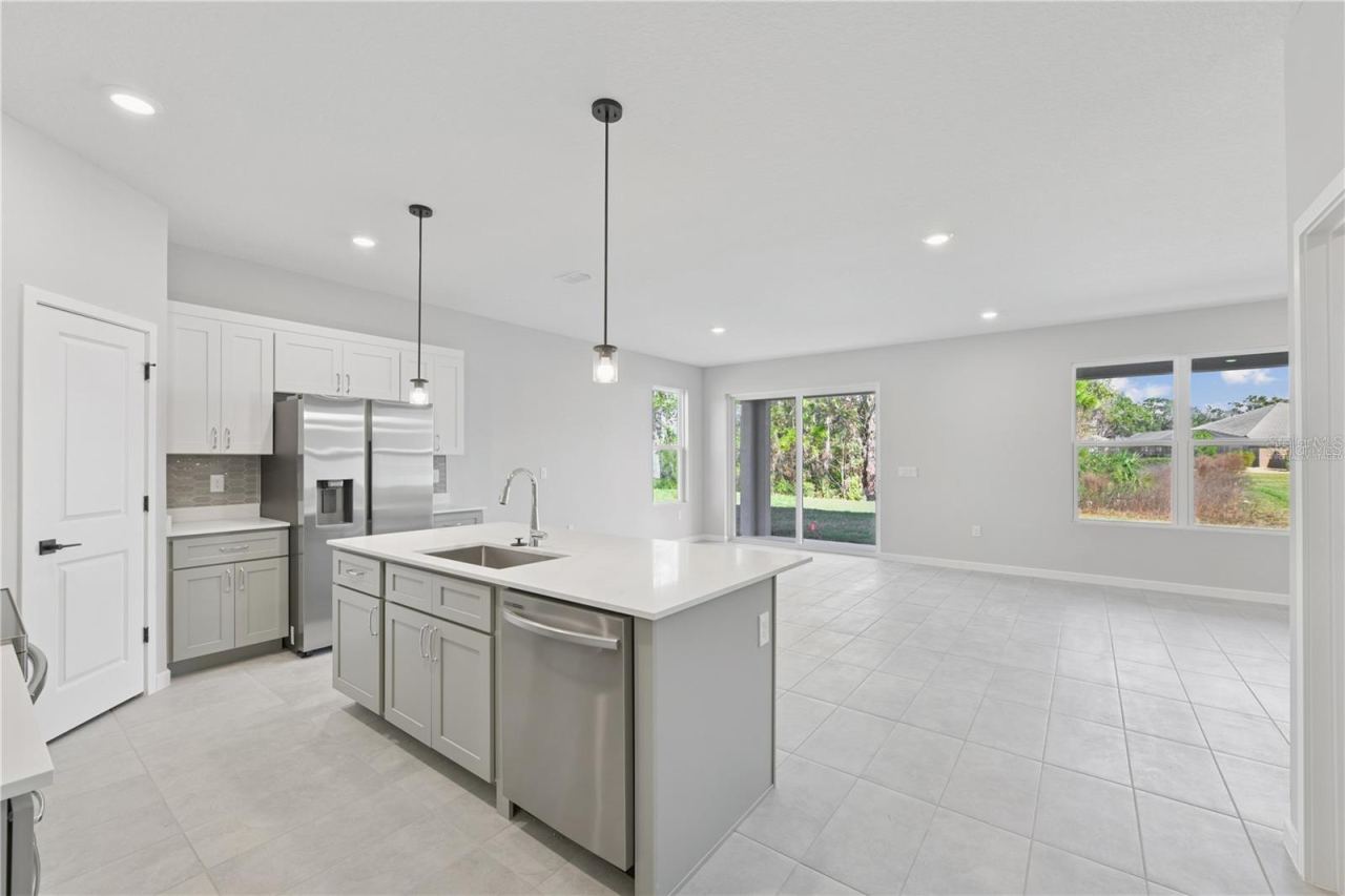 Photo 5 of 84 Springwood Dr, Palm Coast, FL 32137