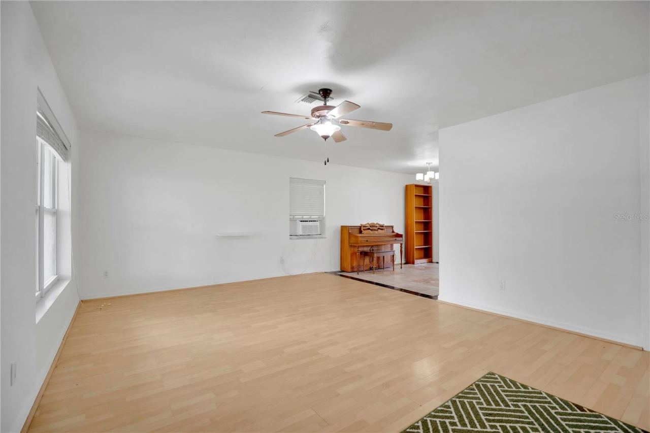 Photo 5 of 682 Merrimac St, Deltona, FL 32725