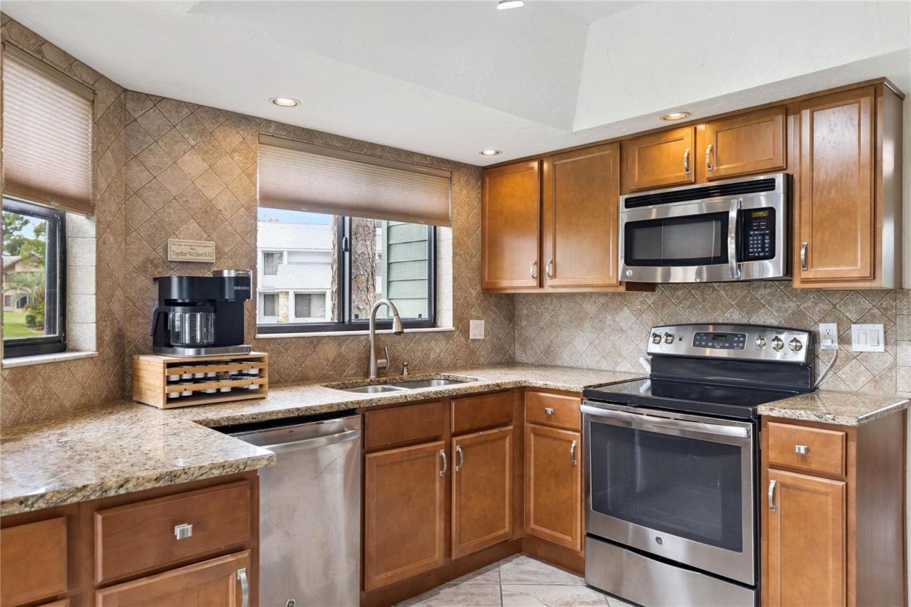 Photo 4 of 141 Golden Eye Dr #b, Daytona Beach, FL 32119