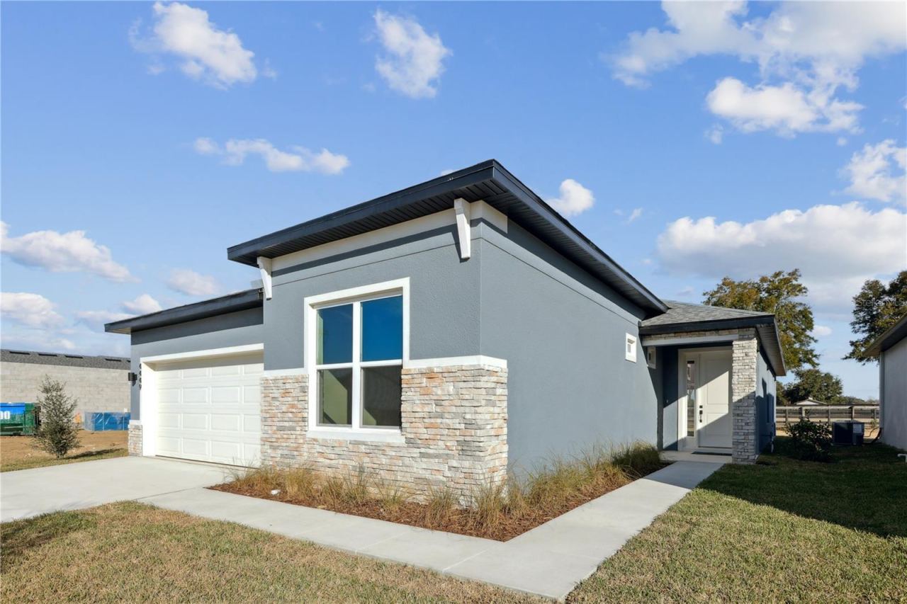 Photo 3 of 82 Springwood Dr, Palm Coast, FL 32137
