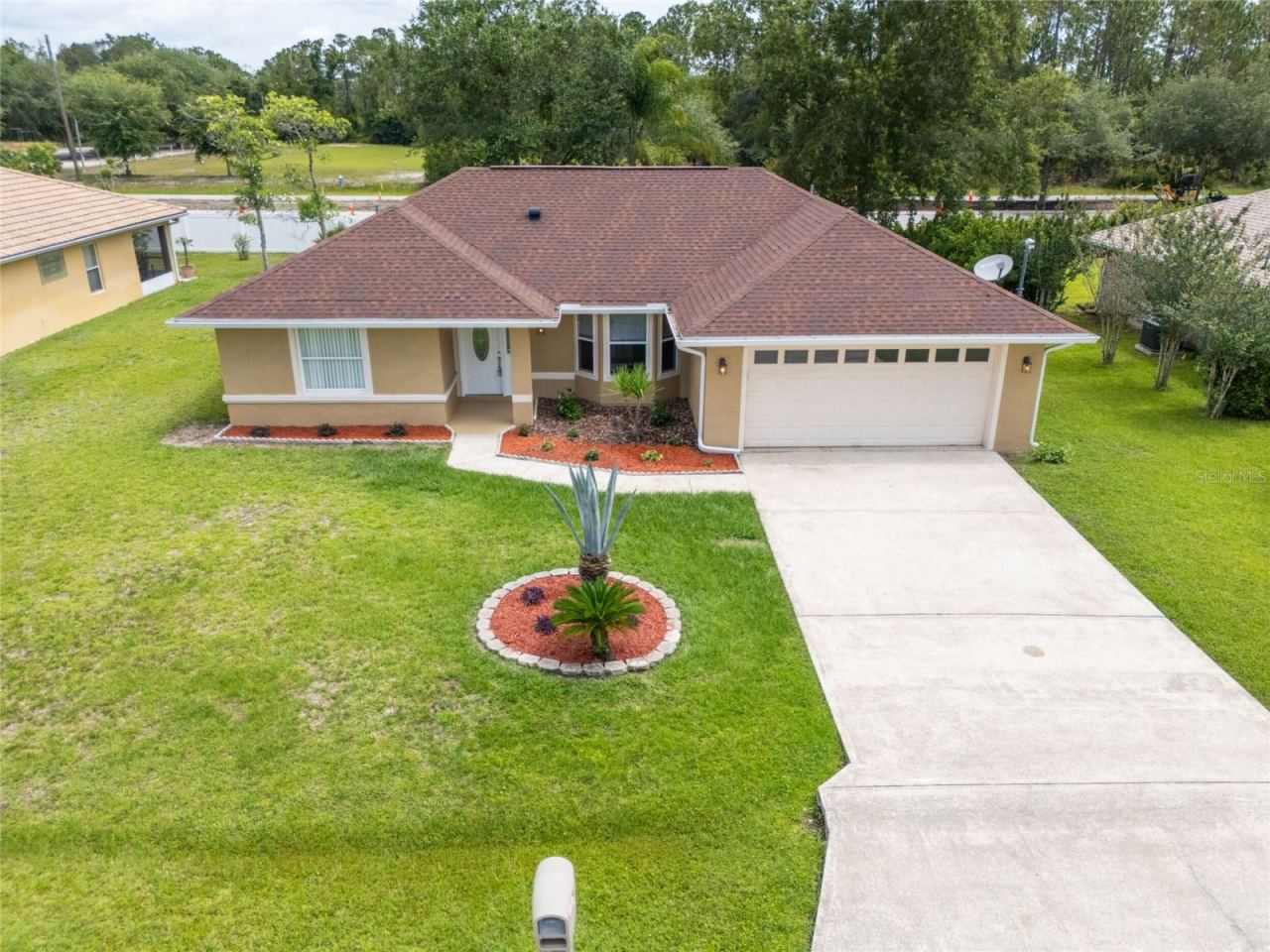 Photo 2 of 37 Rockefeller Dr, Palm Coast, FL 32164