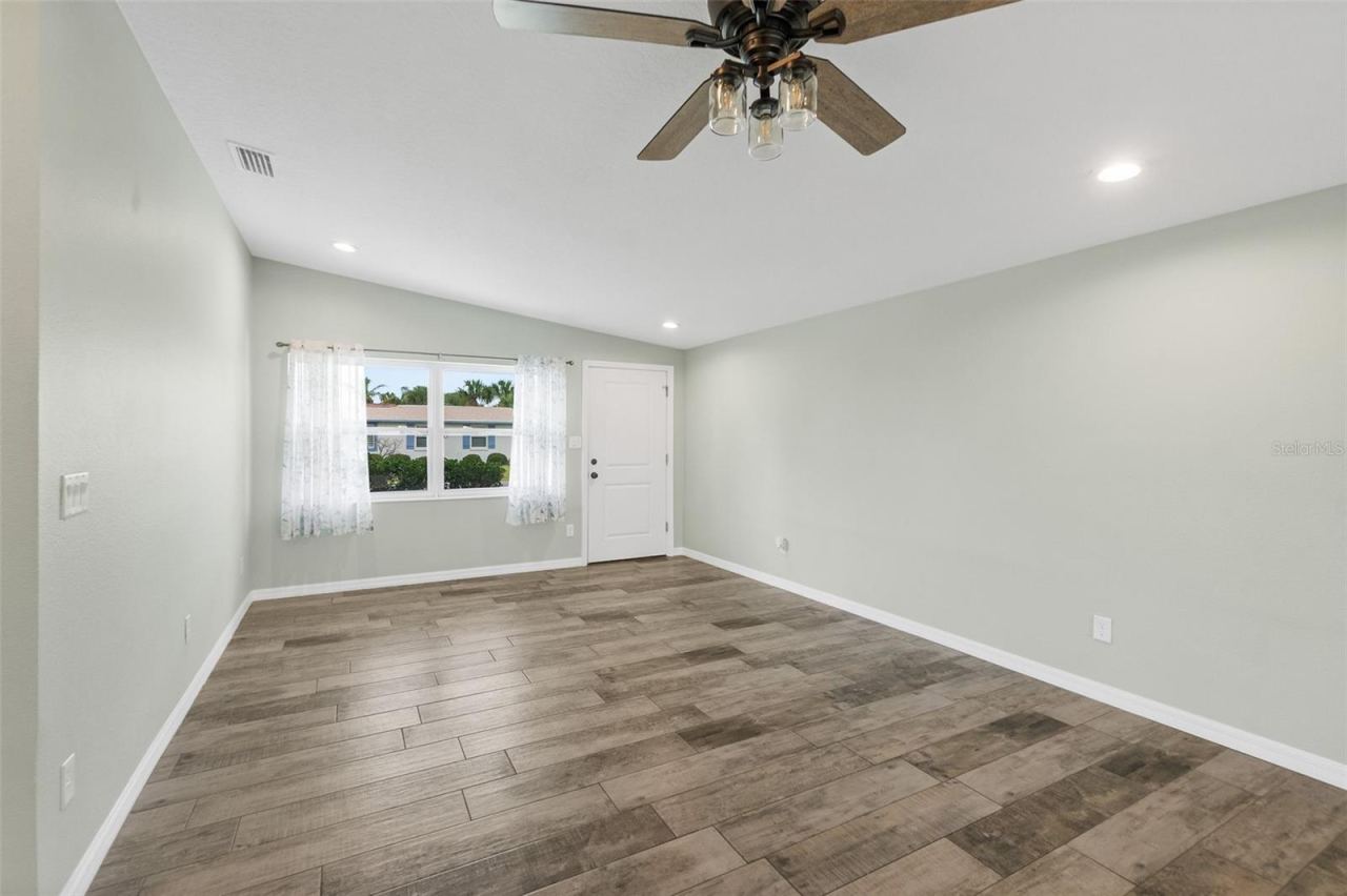 Photo 4 of 143 Avalon Ave, Flagler Beach, FL 32136
