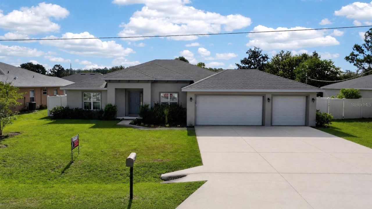 Photo 2 of 5 Lynton Pl, Palm Coast, FL 32137