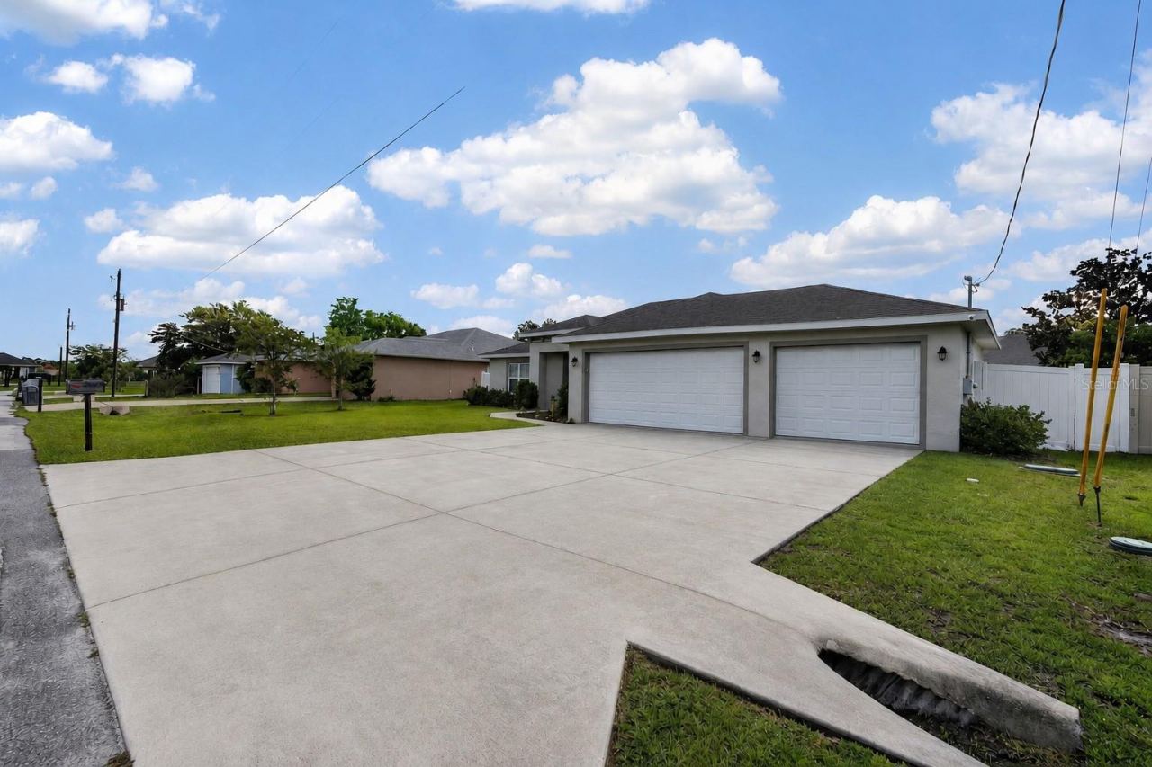 Photo 4 of 5 Lynton Pl, Palm Coast, FL 32137