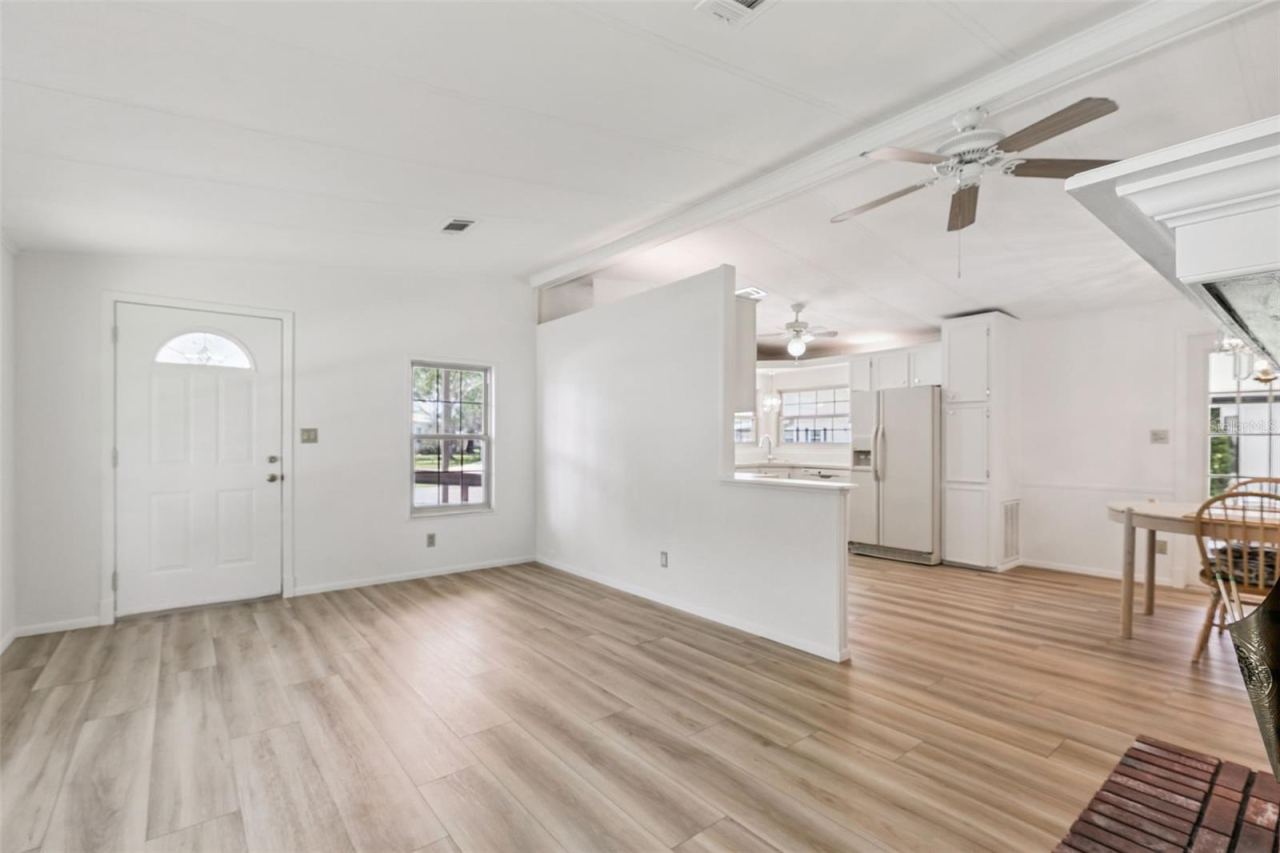 Photo 4 of 938 Blue Heron Blvd, Osteen, FL 32764