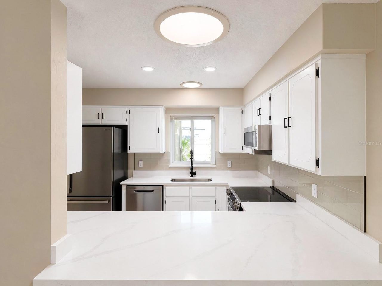 Photo 3 of 19 Banner Ln, Palm Coast, FL 32137