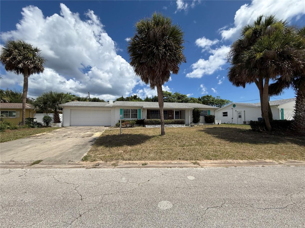 Photo 2 of 27 Kathy Dr, Ormond Beach, FL 32176
