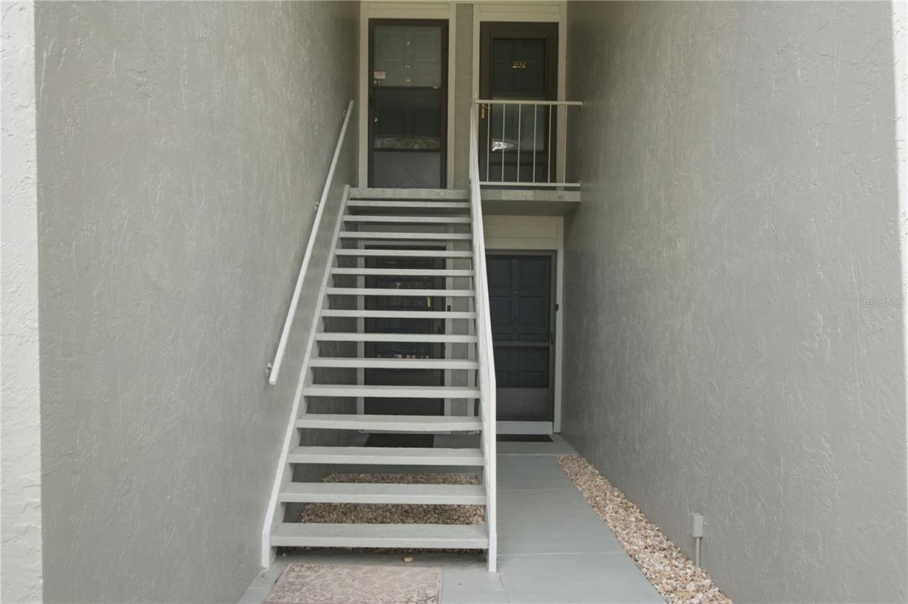 Photo 3 of 314 Palm Coast Pkwy Ne #202, Palm Coast, FL 32137