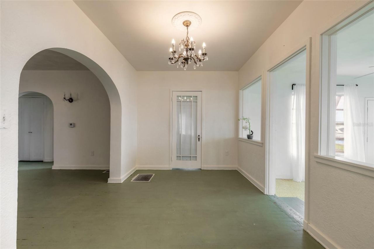 Photo 4 of 255 Lexington Dr, Daytona Beach, FL 32114