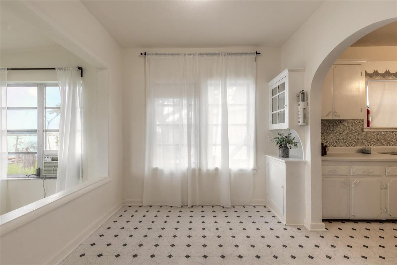 Photo 5 of 255 Lexington Dr, Daytona Beach, FL 32114