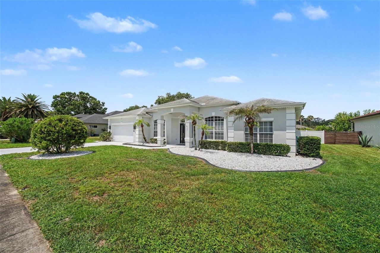Photo 4 of 6079 Red Stag Dr, Port Orange, FL 32128
