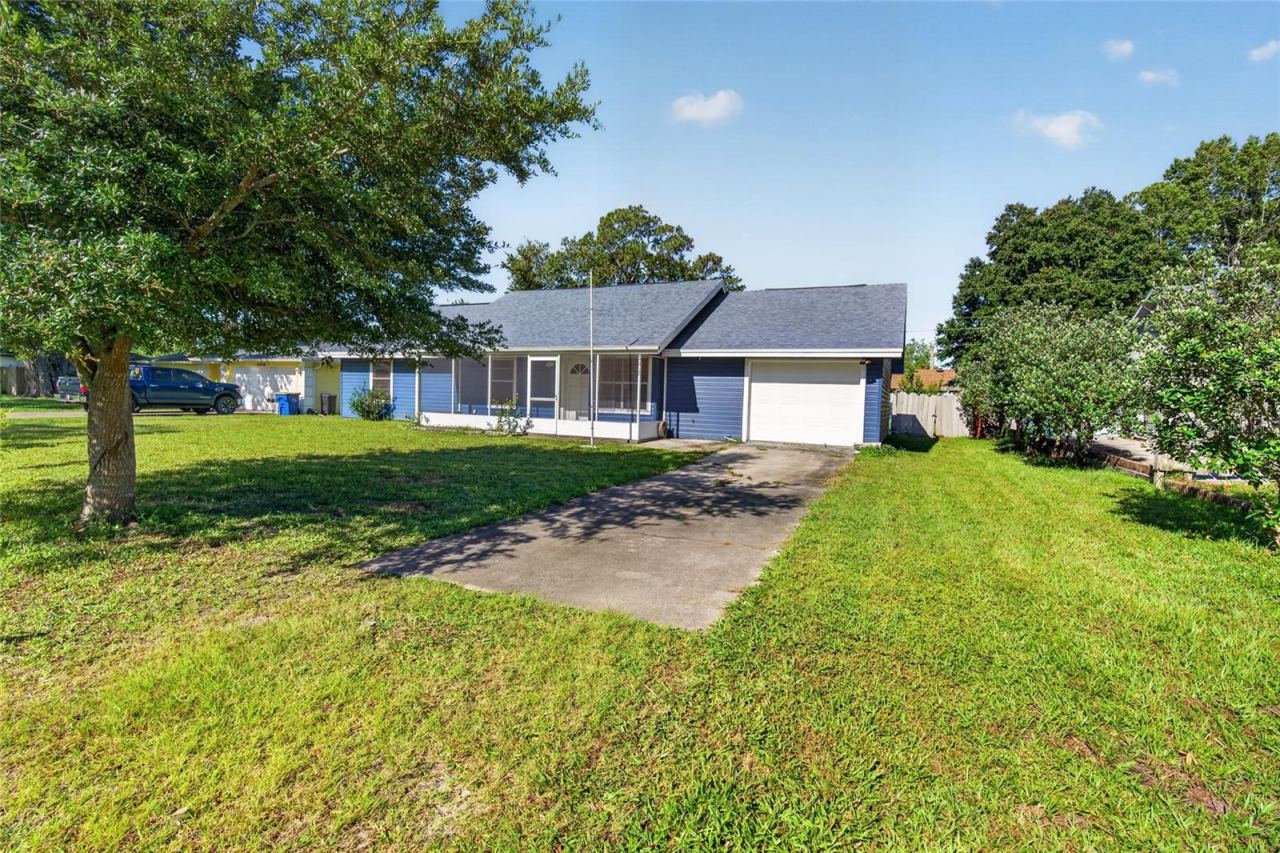 Photo 5 of 3012 Umbrella Tree Dr, Edgewater, FL 32141