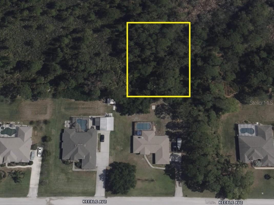 Photo 5 of 32 Fyfe Ave, Debary, FL 32713
