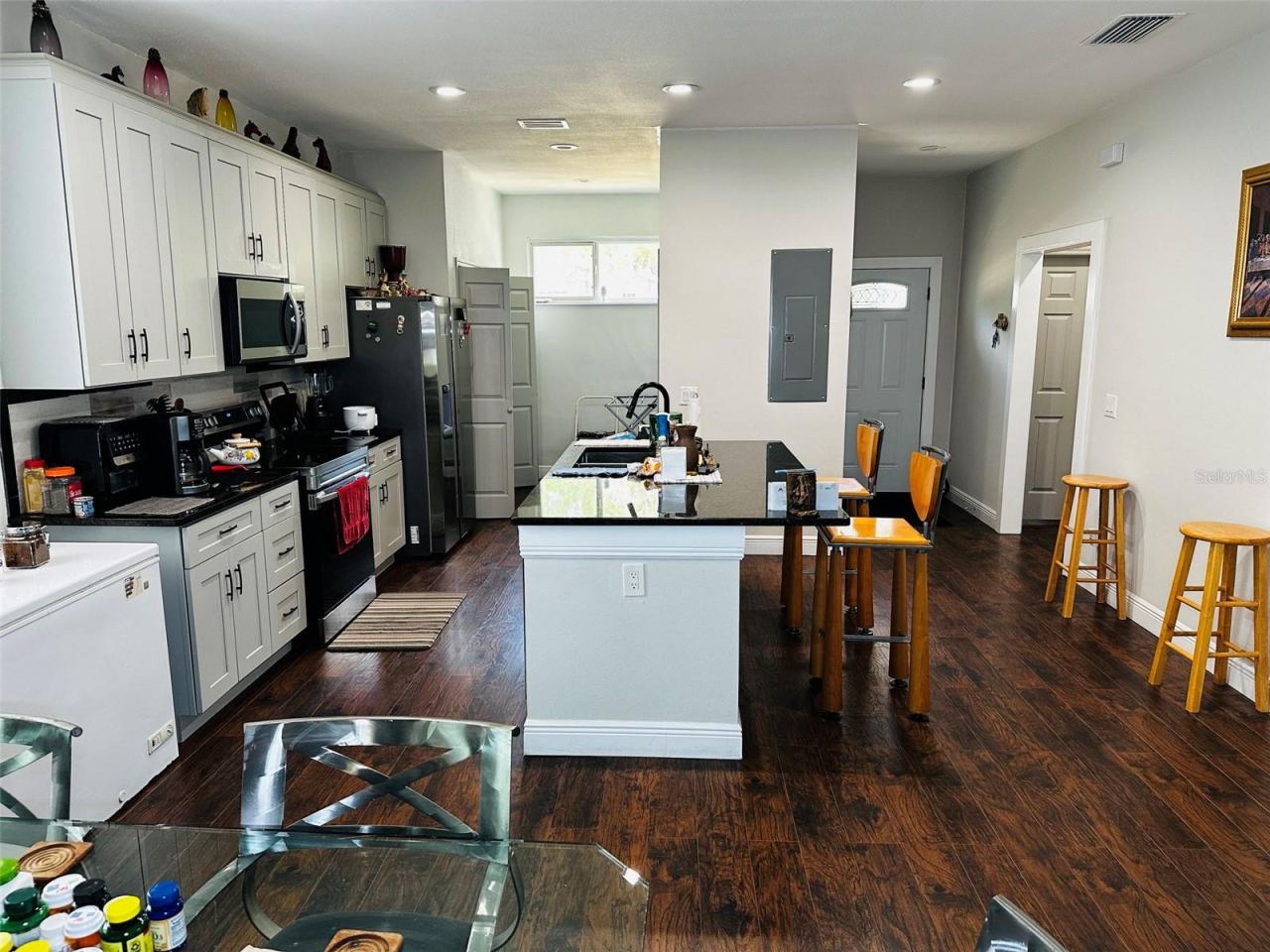 Photo 4 of 606 W Voorhis Ave, Deland, FL 32720