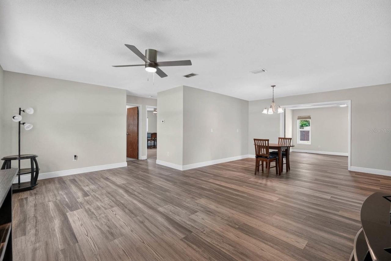 Photo 4 of 2205 Juniper Dr, Edgewater, FL 32141