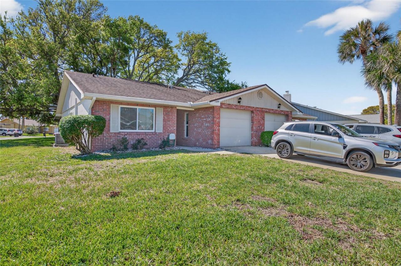 Photo 4 of 1400 Portobello Dr, Port Orange, FL 32127