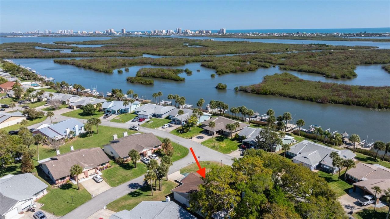 Photo 5 of 1402 Portobello Dr, Port Orange, FL 32127