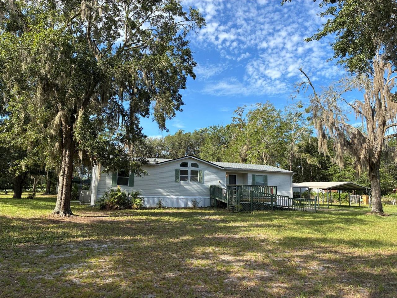 Photo 4 of 21919 Ne 69th Pl, Melrose, FL 32666