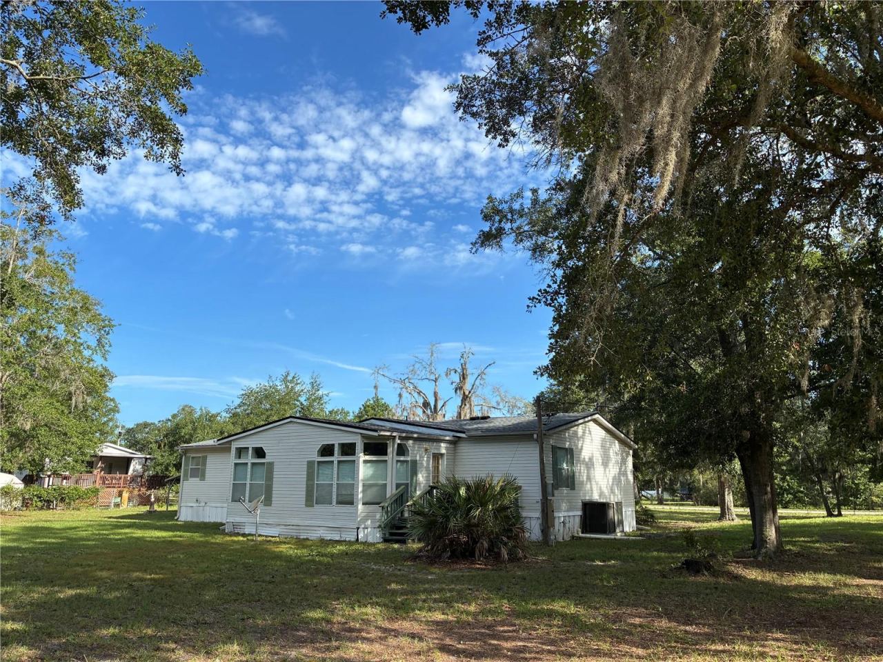 Photo 5 of 21919 Ne 69th Pl, Melrose, FL 32666