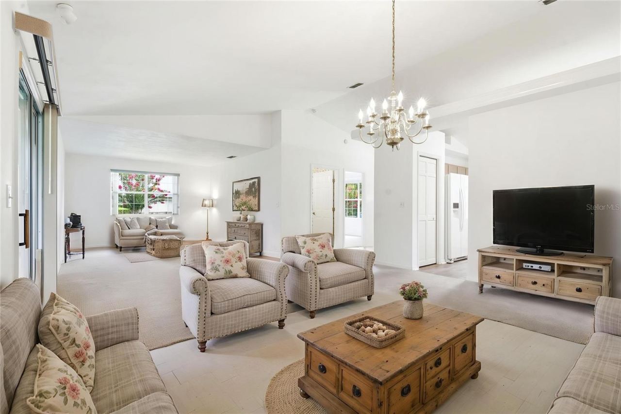 Photo 4 of 687 Winterberry Trl, Deland, FL 32724