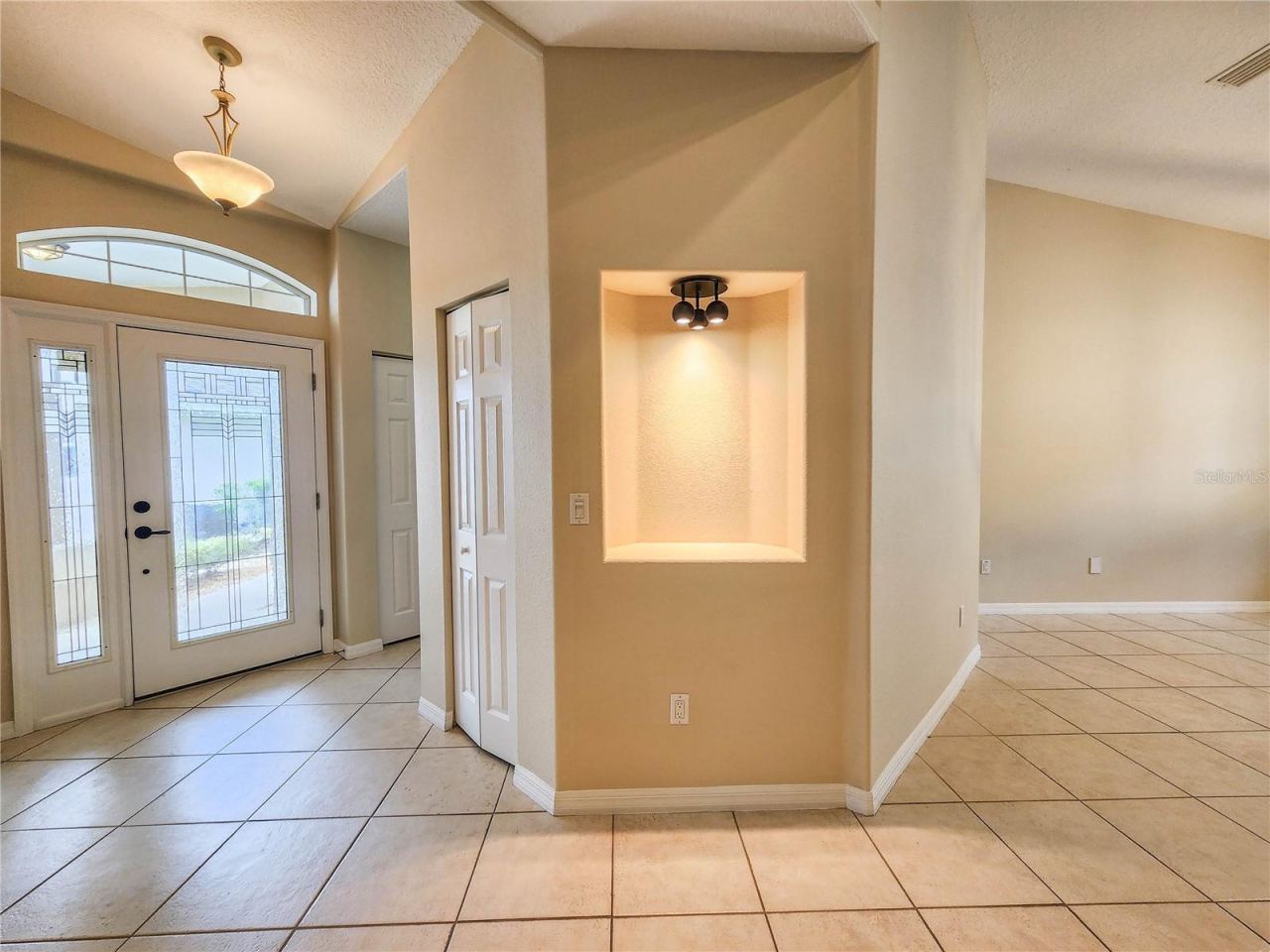 Photo 4 of 44 Crosstie Ct, Palm Coast, FL 32137