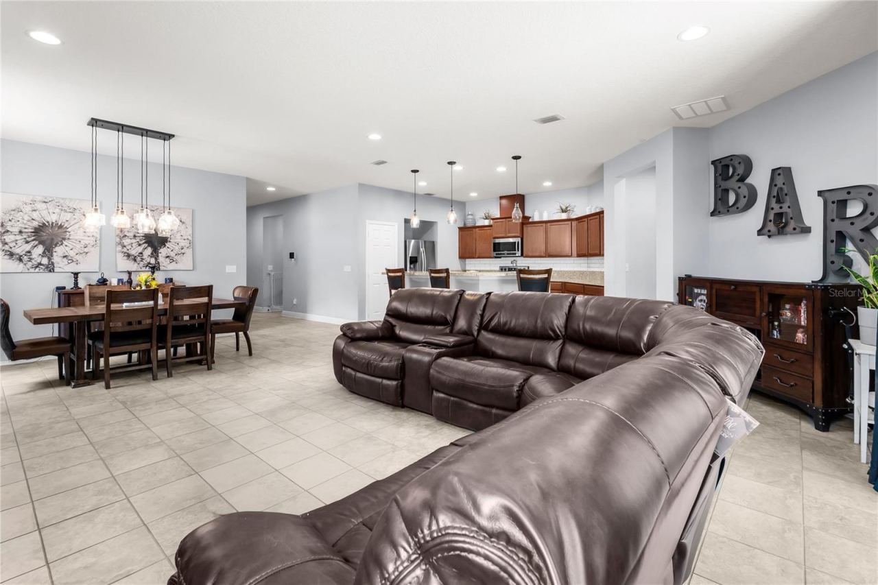 Photo 5 of 665 Carya Ct, Deland, FL 32724