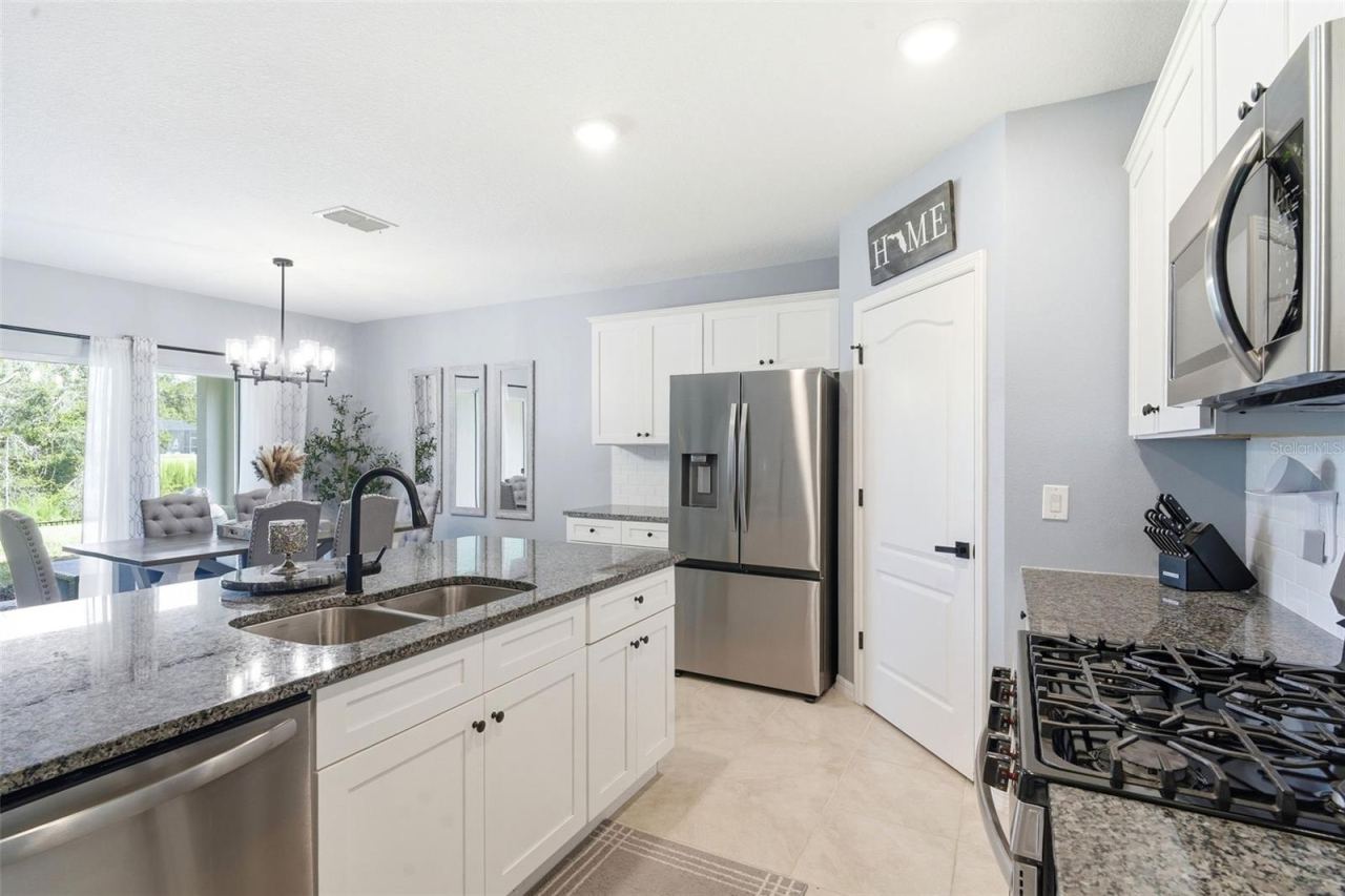 Photo 4 of 135 Point Pleasant Rd, Deland, FL 32724