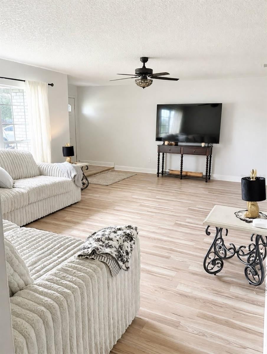 Photo 4 of 94 Glass Ct, Port Orange, FL 32129