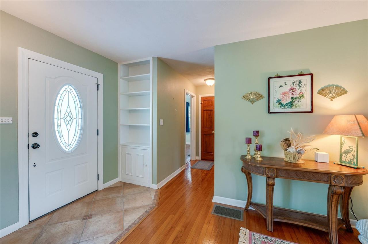 Photo 5 of 697 John Anderson Dr, Ormond Beach, FL 32176