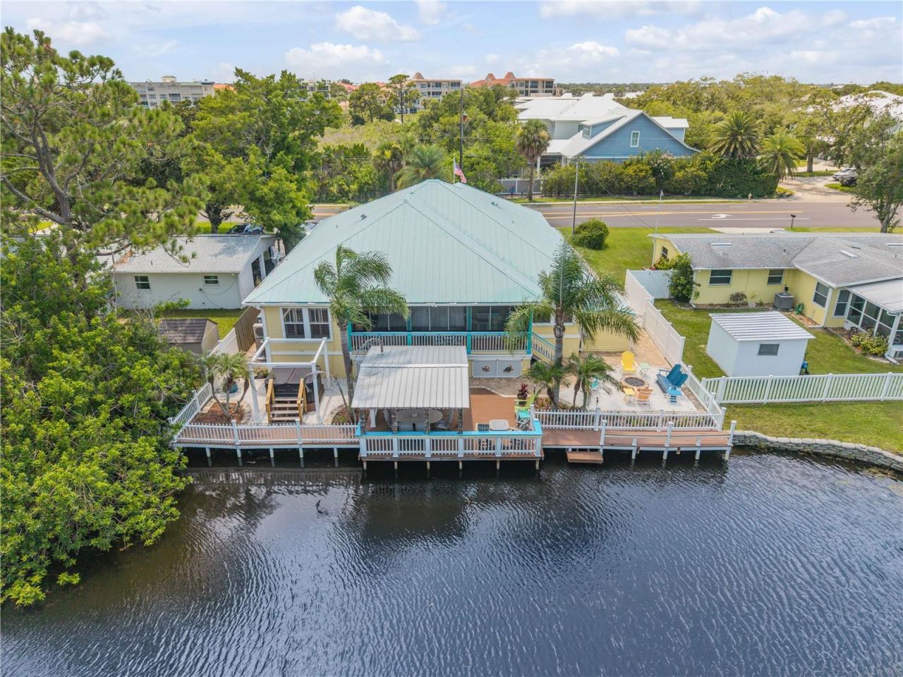 Photo 5 of 521 S Peninsula Ave, New Smyrna Beach, FL 32169