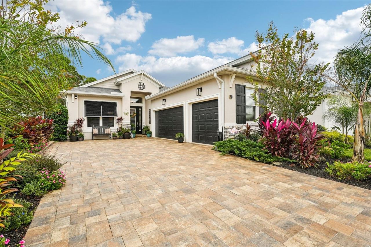 Photo 3 of 20 Spring St, Palm Coast, FL 32164