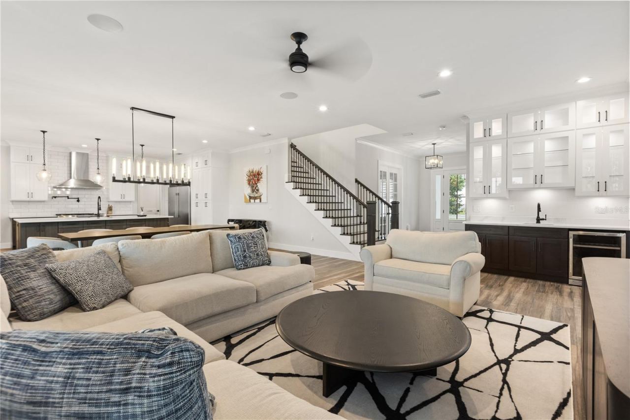 Photo 3 of 907 Celadon St, Winter Garden, FL 34787