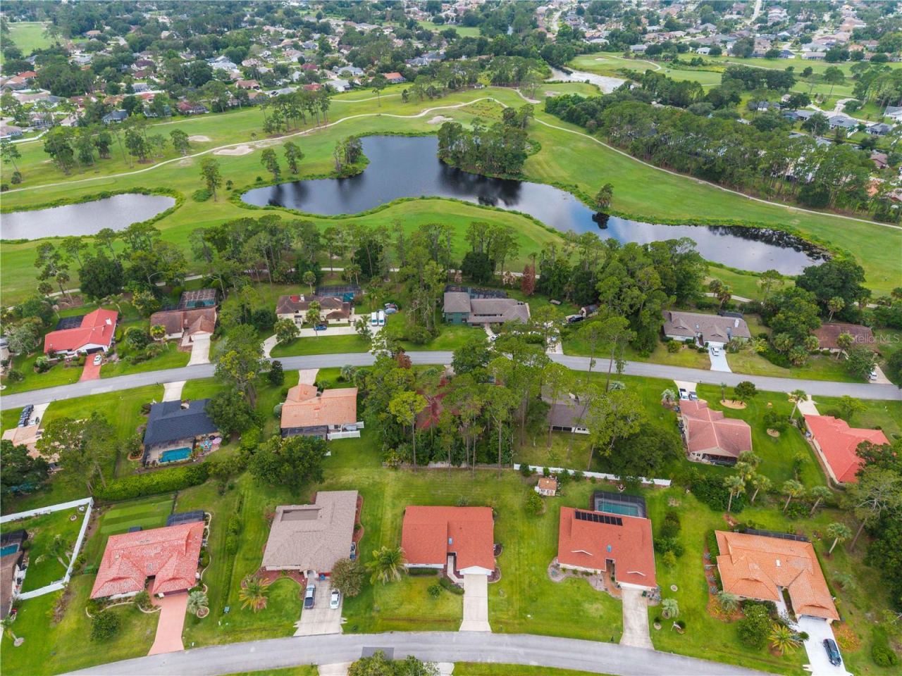 Photo 3 of 10 Village Ln, Palm Coast, FL 32164