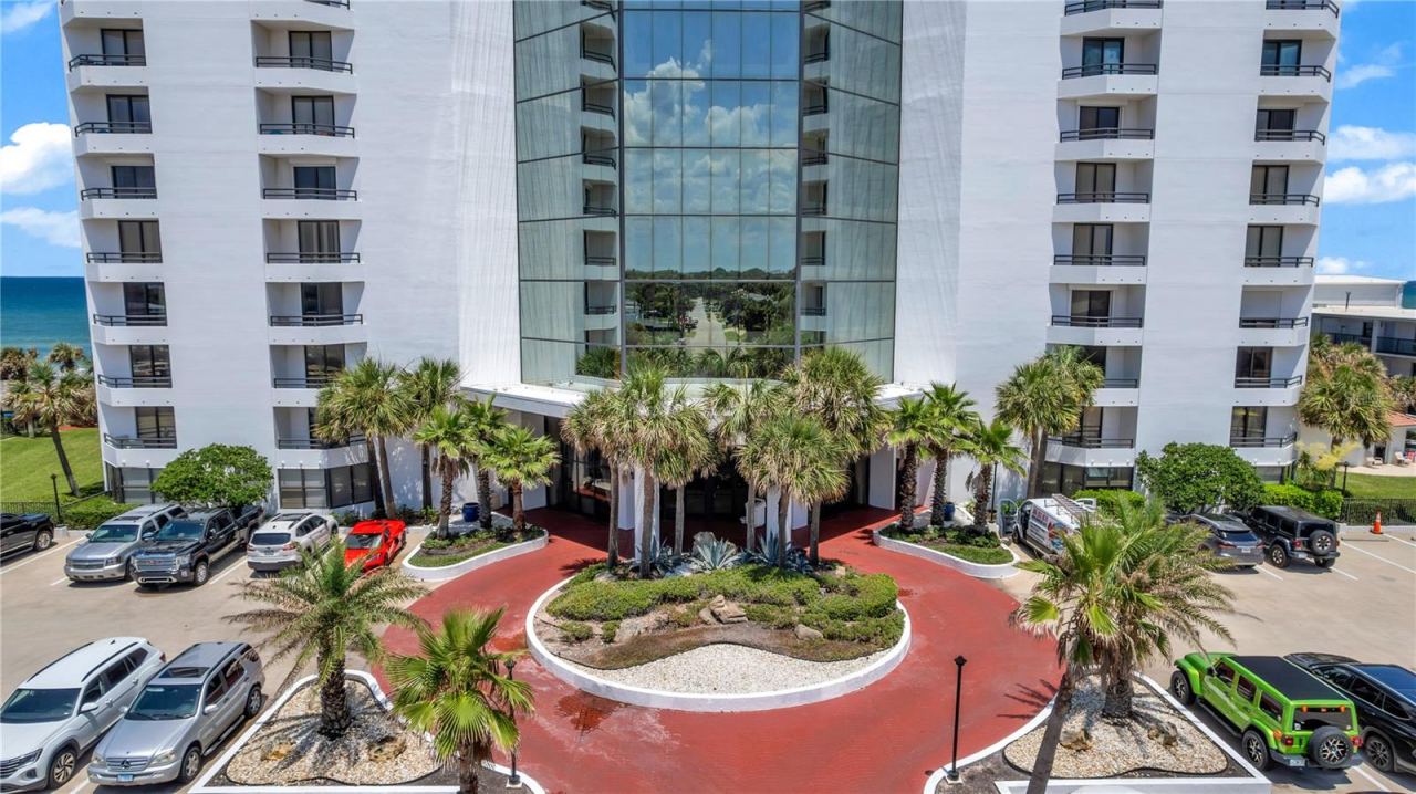 Photo 3 of 2425 S Atlantic Ave #406, Daytona Beach, FL 32118