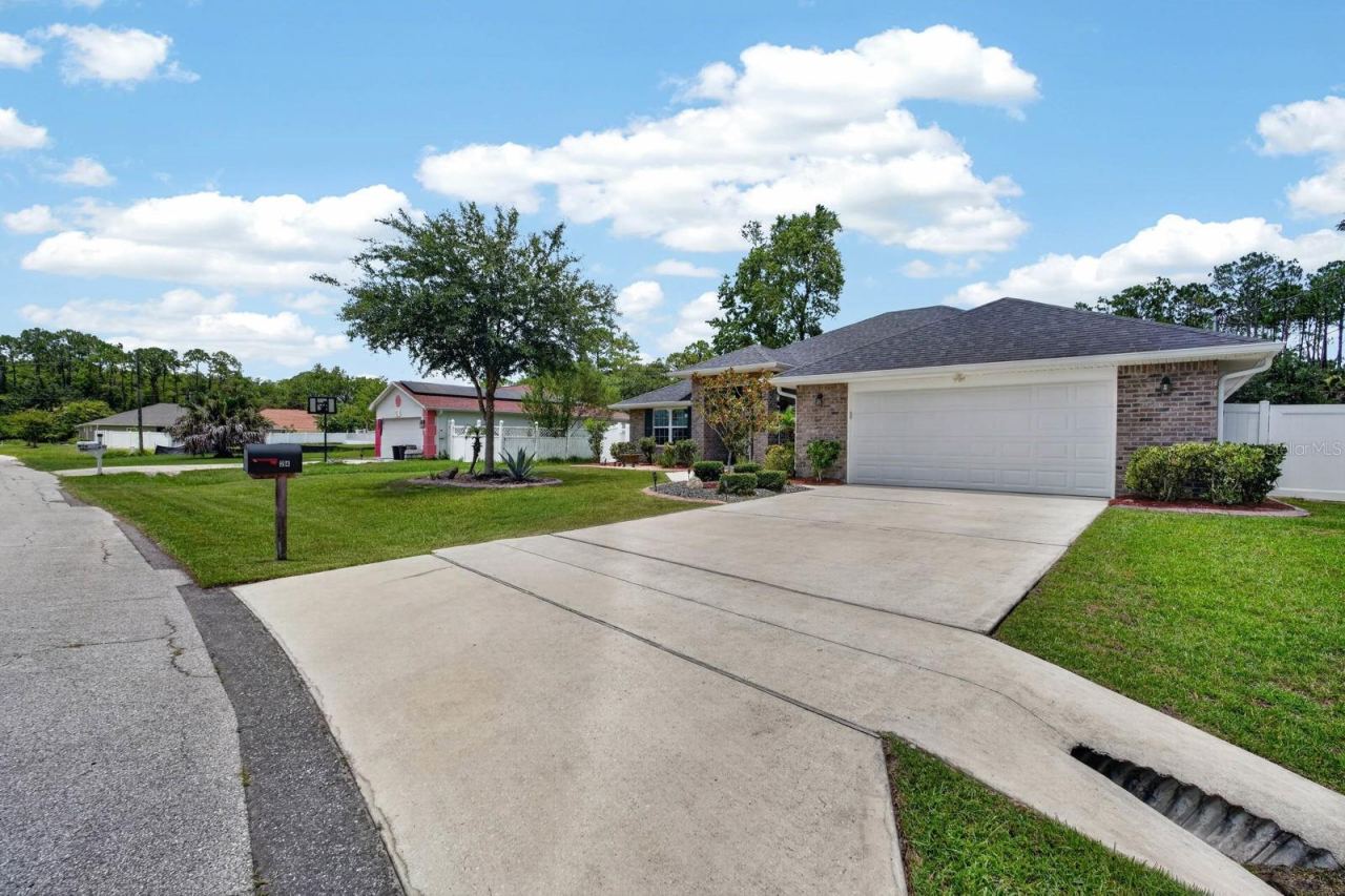 Photo 5 of 24 Lincoln Ln, Palm Coast, FL 32137