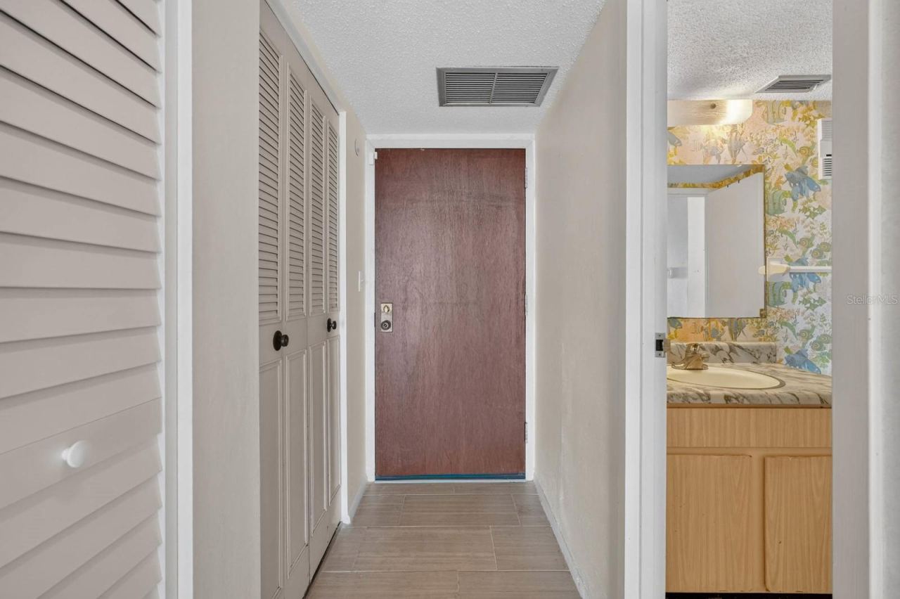 Photo 5 of 925 N Halifax Ave #710, Daytona Beach, FL 32118