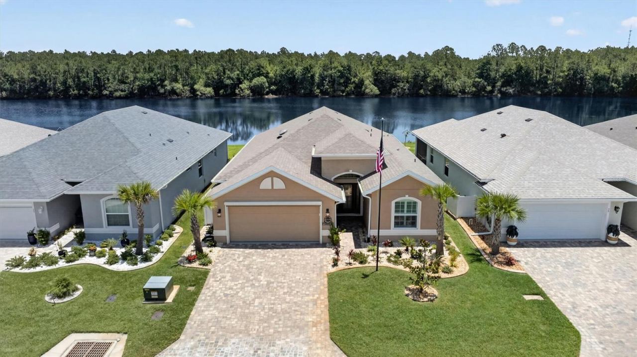 Photo 3 of 37 Lagoon Way, Palm Coast, FL 32137