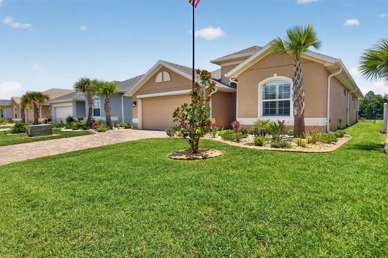 Photo 5 of 37 Lagoon Way, Palm Coast, FL 32137
