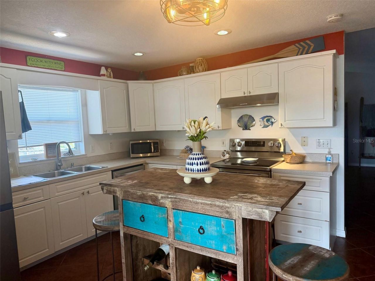 Photo 5 of 107 Douglas St, Edgewater, FL 32141