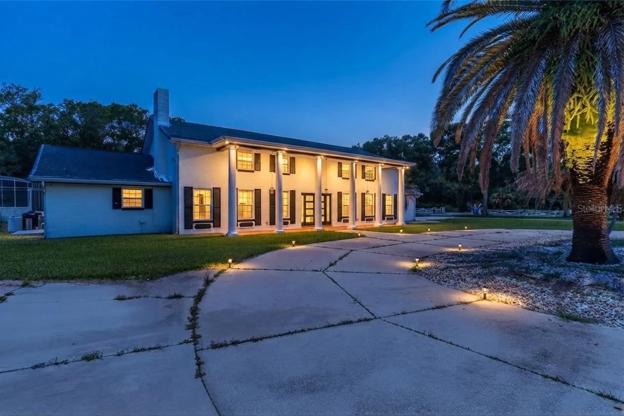 Photo 4 of 2015 Halifax Dr, Port Orange, FL 32128