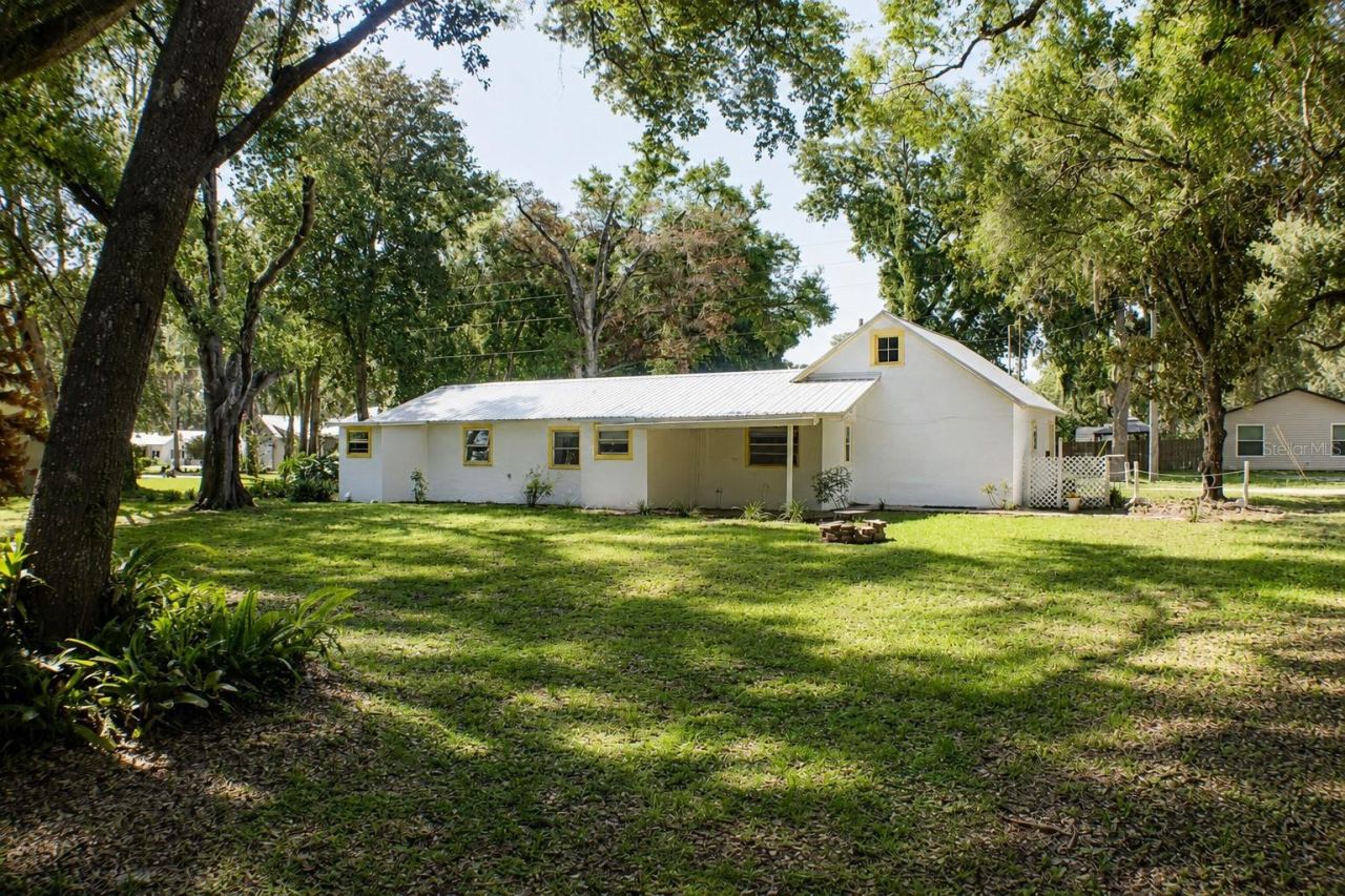 Photo 5 of 490 John St #a & B, Lake Helen, FL 32744