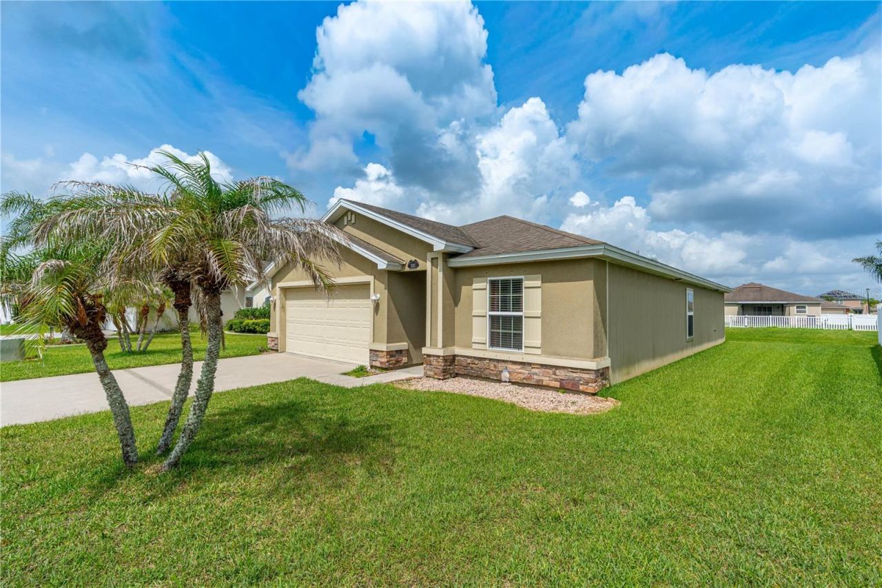 Photo 4 of 5257 Plantation Home Way, Port Orange, FL 32128