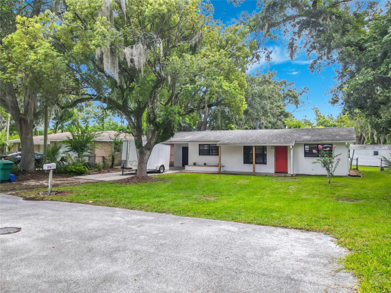 Photo 4 of 702 Avenue A, Daytona Beach, FL 32117