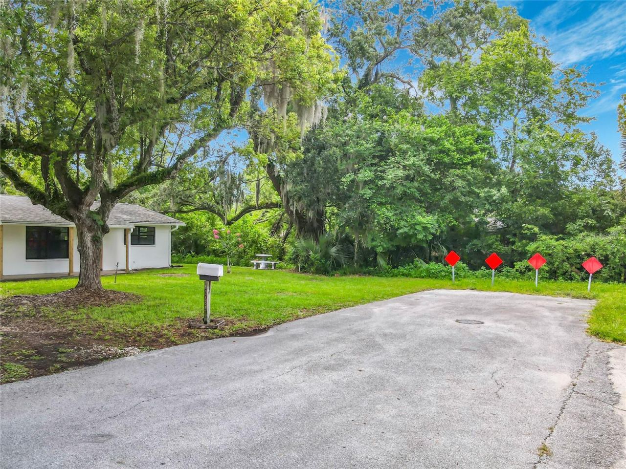 Photo 5 of 702 Avenue A, Daytona Beach, FL 32117