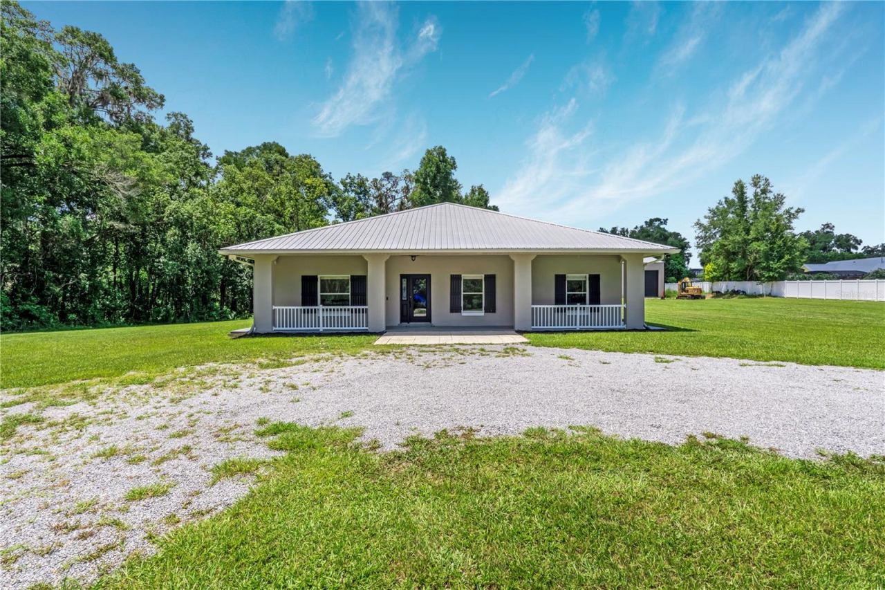 Photo 4 of 2287 N Spring Garden Ave, Deland, FL 32720
